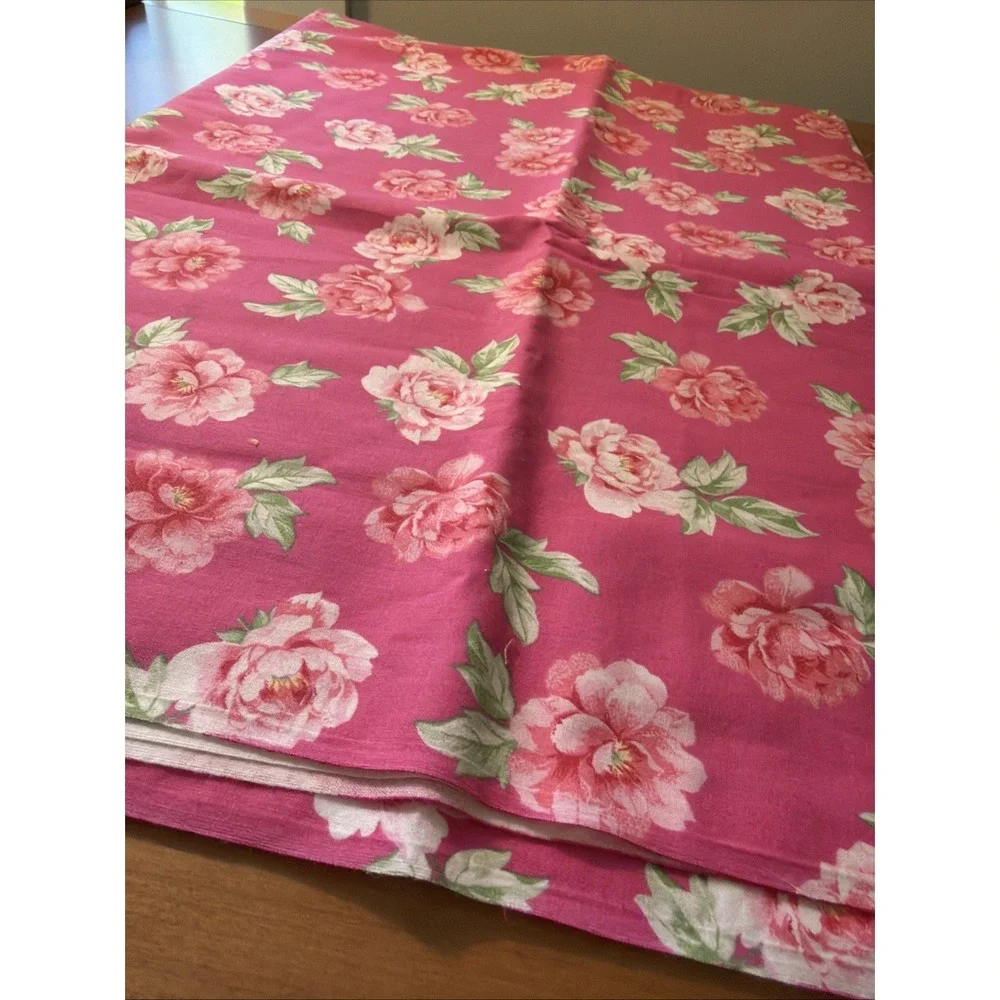 Cotton Fabric LIBBY FLORALS pink flower BY Oakhurst Textile 44